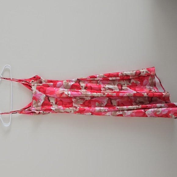 Pink and Red floral Dress - Picture 8 of 8